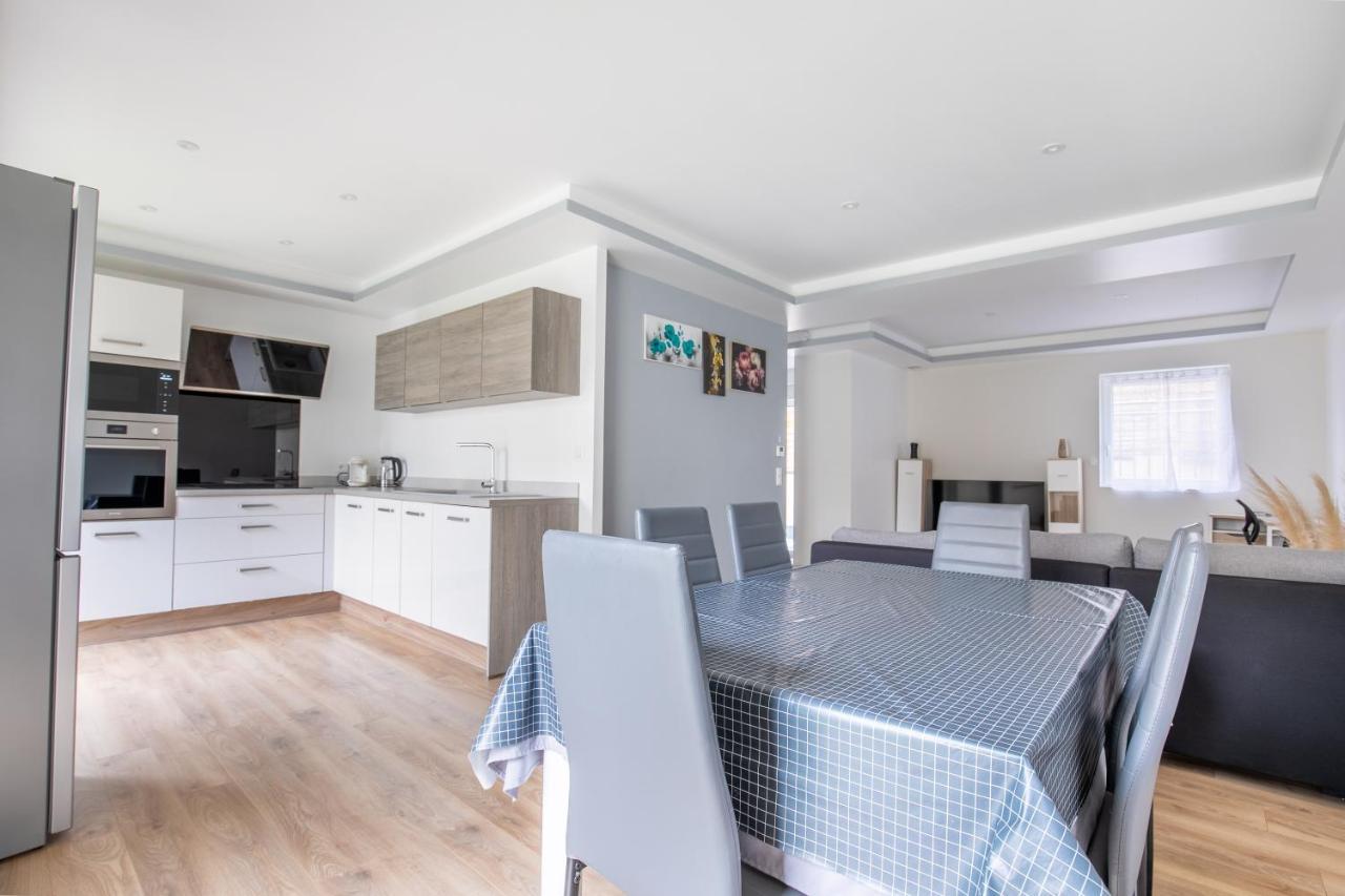 Maison Duplex 3 Chambres A 6Km De Bordeaux Centre فلوراك المظهر الخارجي الصورة